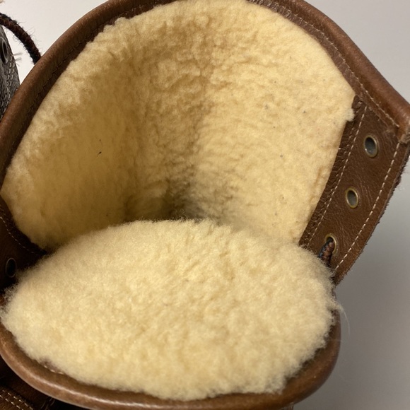 LL Bean womens 7” shearling lined insulated boots, sz.8 - Picture 4 of 6